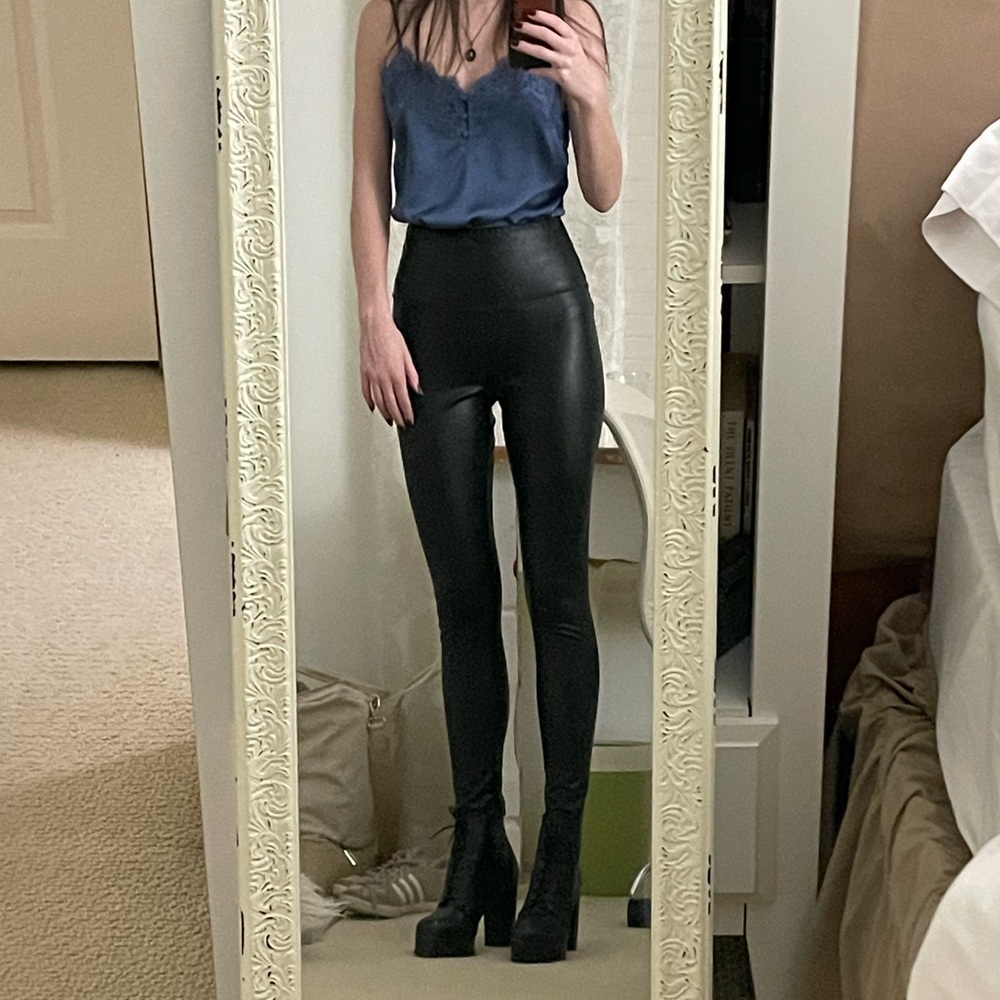 High-Waist Faux Leather Leggings - Black